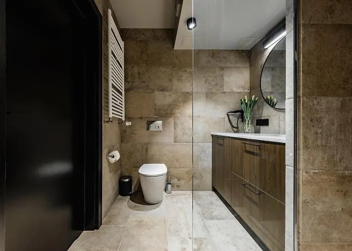 Lägenhet Platinium House & Basen-sauna Centrum *